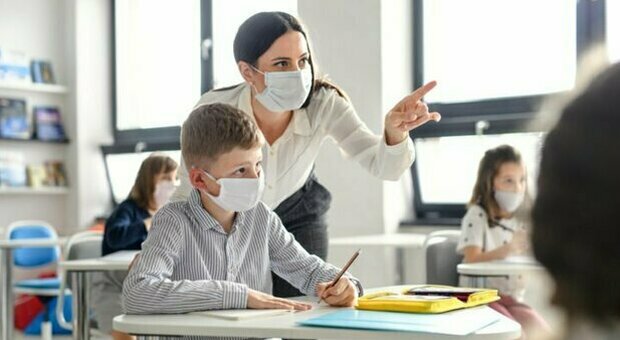 Obbligo vaccinale anche per il personale docente e ATA in malattia