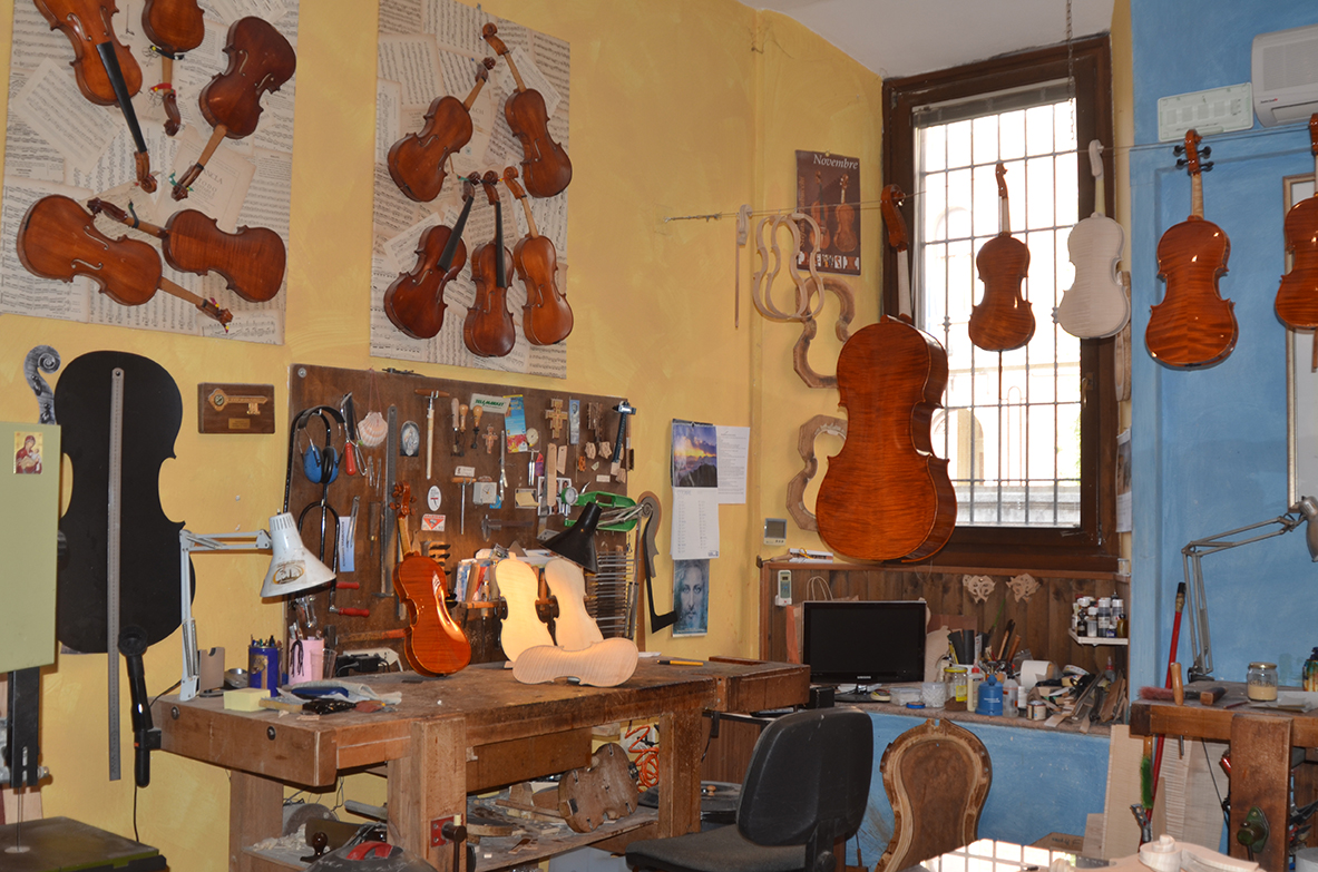 Laboratorio di liuteria (B-04). Ecco i titoli d’accesso