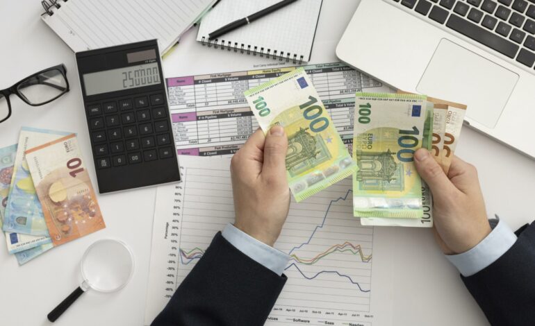 Scuola e ricerca, parte la sfida sul contratto: sindacati all’attacco sugli stipendi