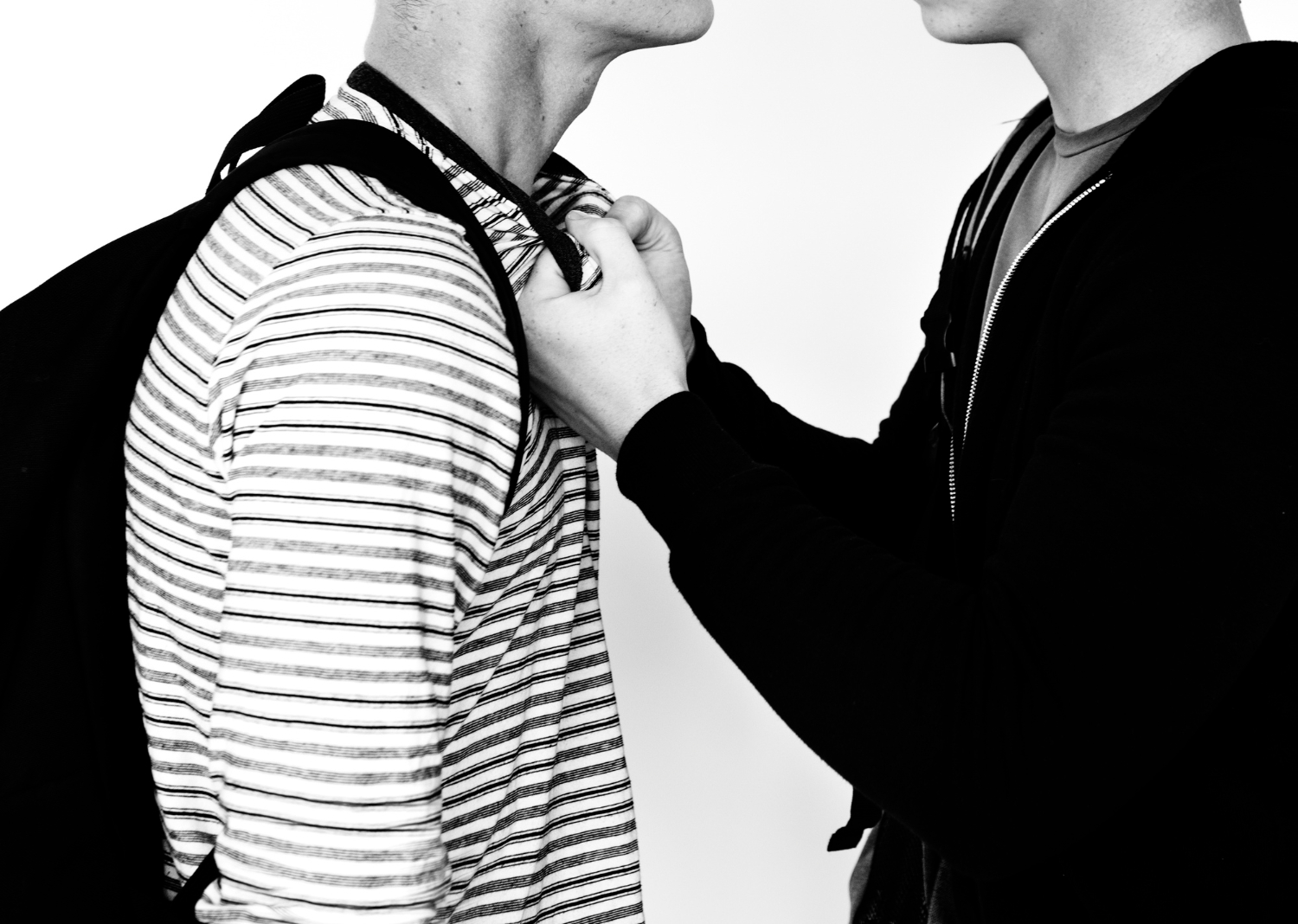 Studente disabile minacciato con un coltello a scuola: denunciato un giovane estraneo all’istituto