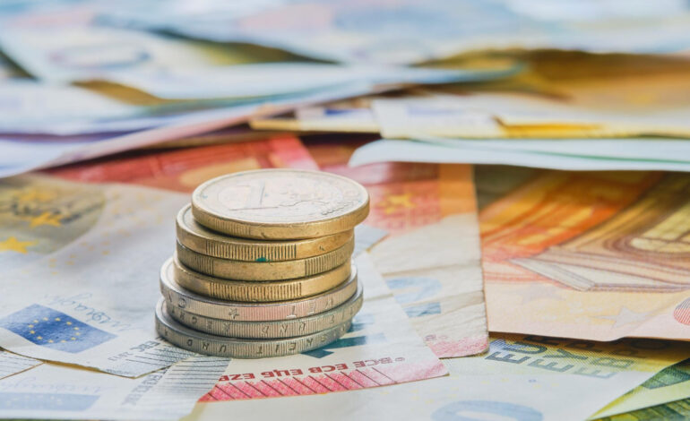 Personale ATA, al via la scelta delle sedi: domande dal 23 giugno al 13 luglio