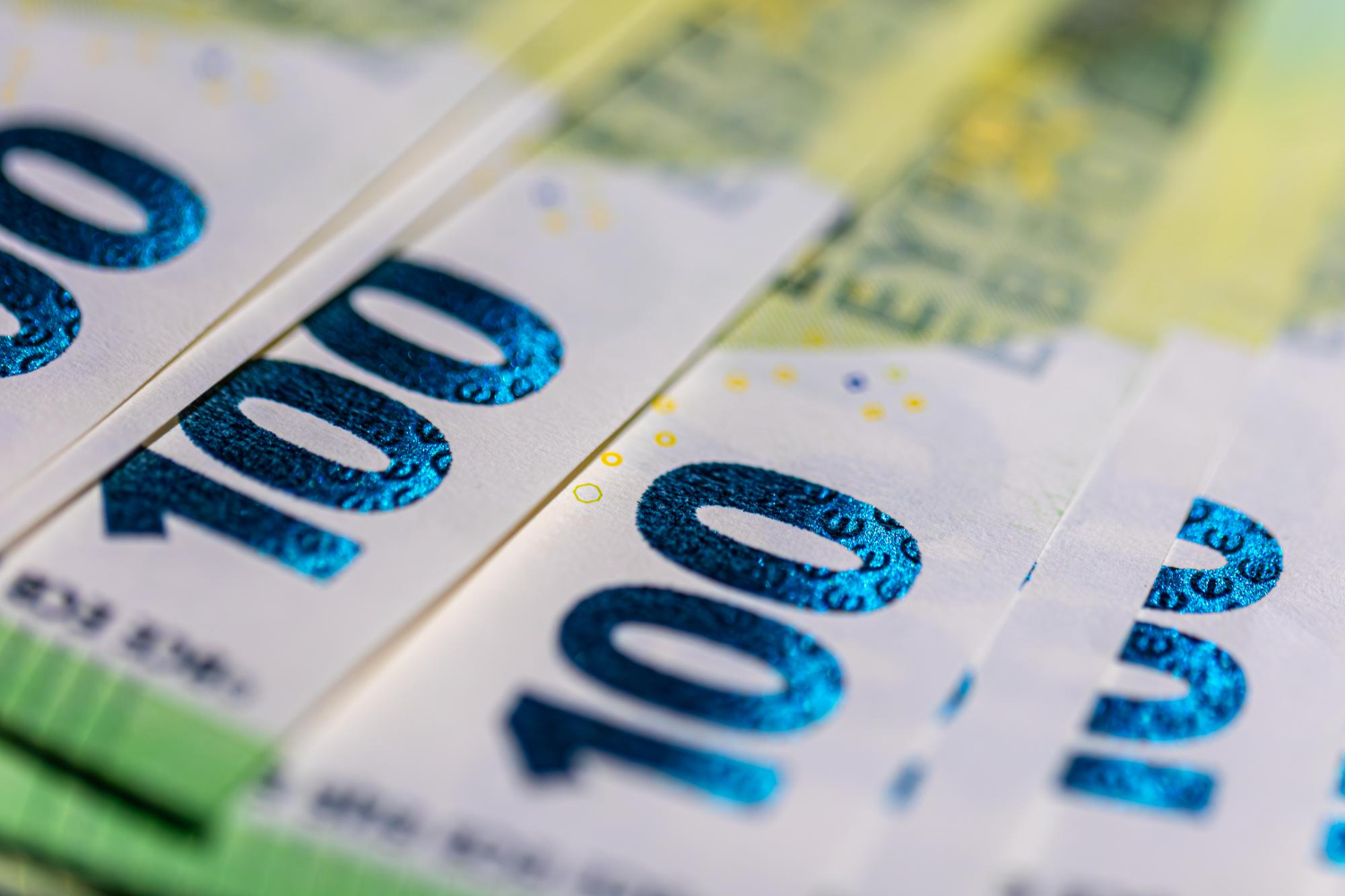 Contratto Scuola 2025-2027, verso la firma definitiva della parte economica: possibili aumenti e arretrati tra luglio e agosto