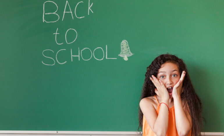 Rientro a scuola 2026/2027, la stangata di settembre: fino a 1.300 euro a studente tra libri e corredo